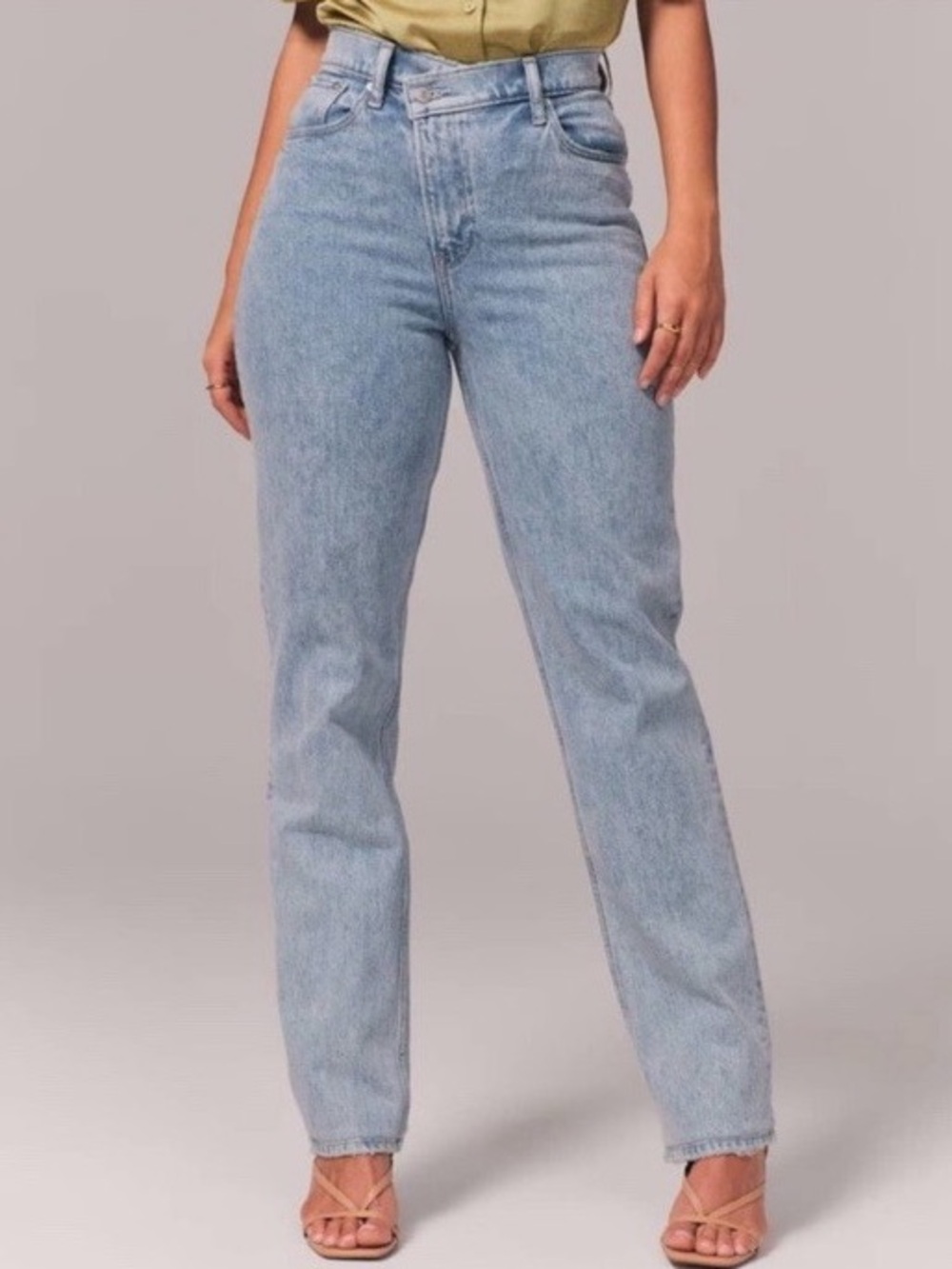 Abercrombie Fitch 90s Straight Ultra High Rise Jeans 14r